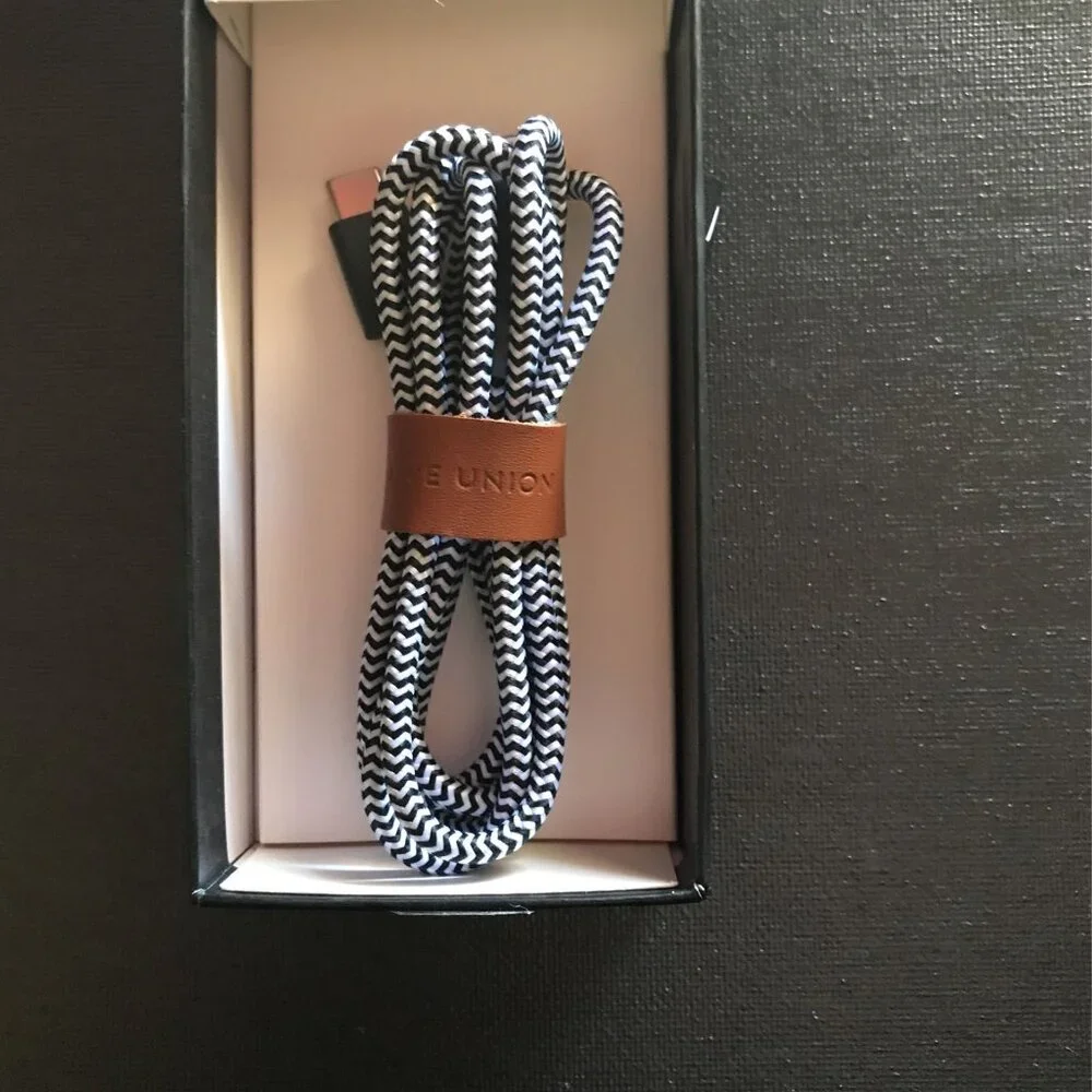 Native Union - 4' Lightning-to-USB Type C Cable - Zebra